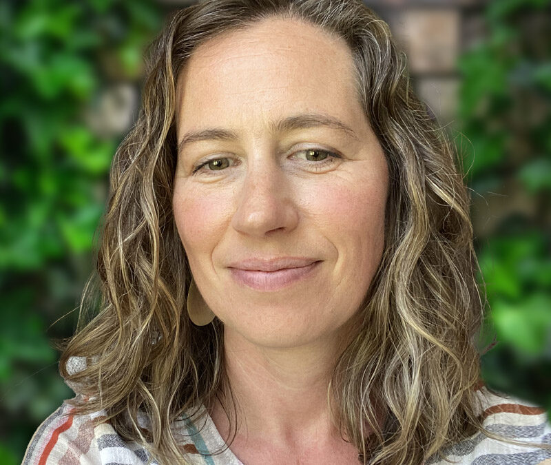 Nadja Dinges, Intern