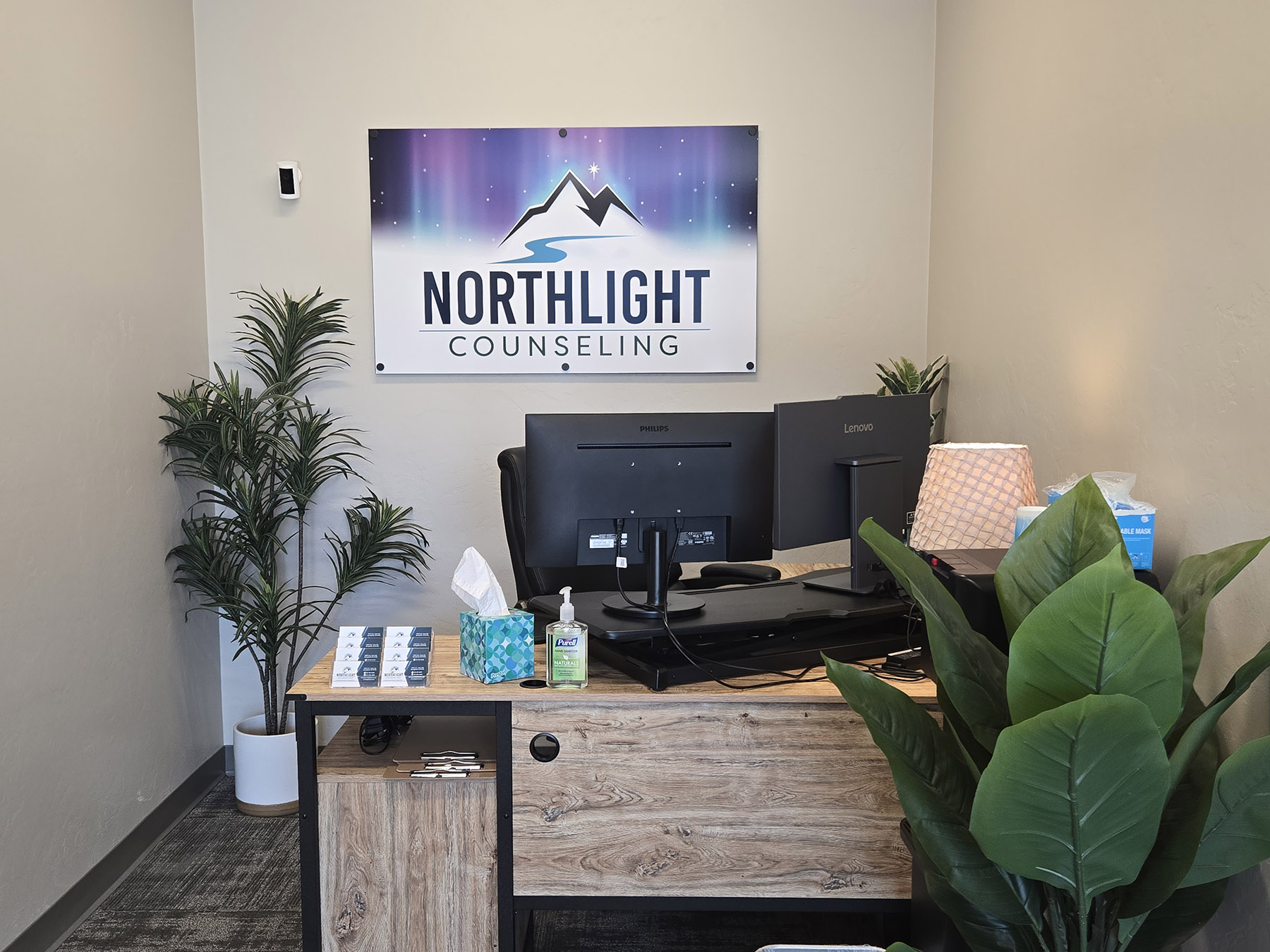 photo of the front desk of Northlight Counseling where they accept mental health insurance